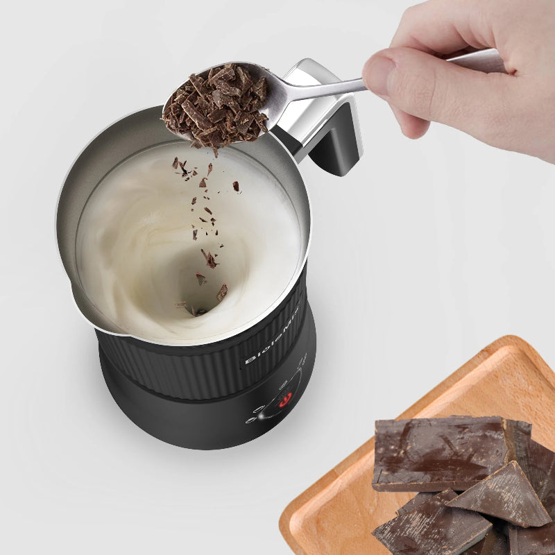 The BioloMix milk frother is dishwasher-safe and has a removable milk jug.