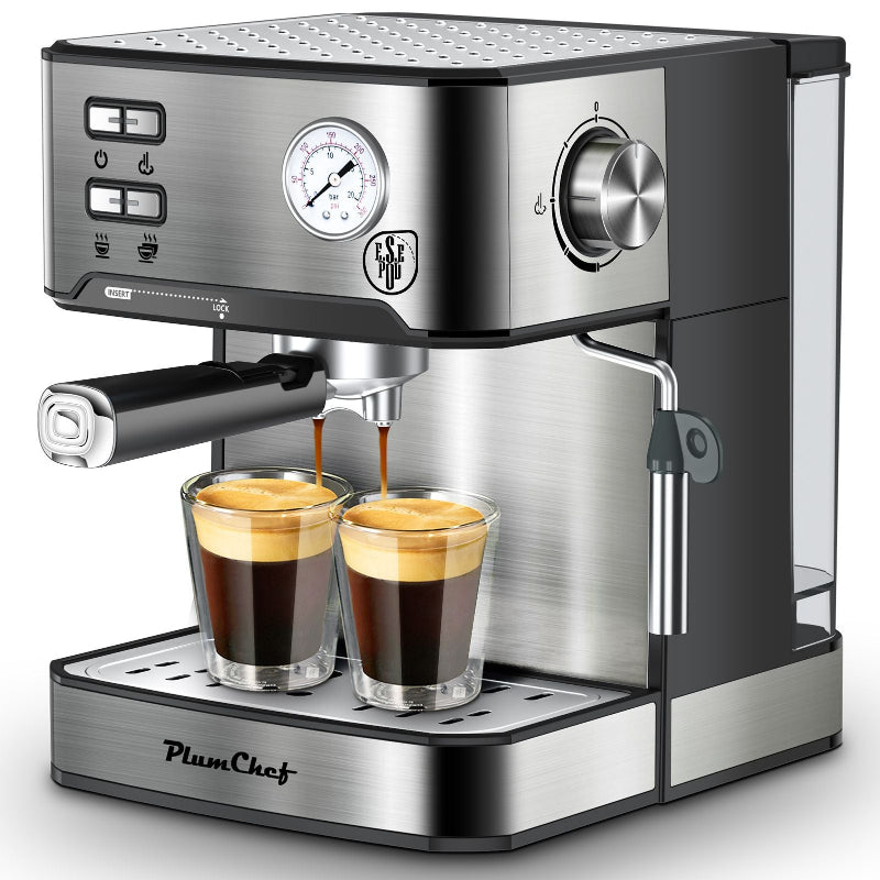Built-in pressure gauge on the PlumChef espresso machine.
